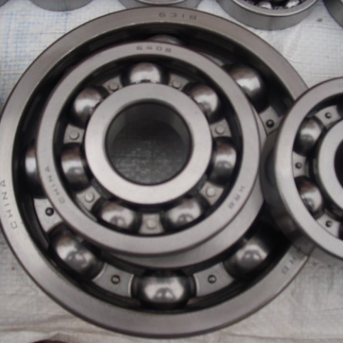 Deep groove ball bearing